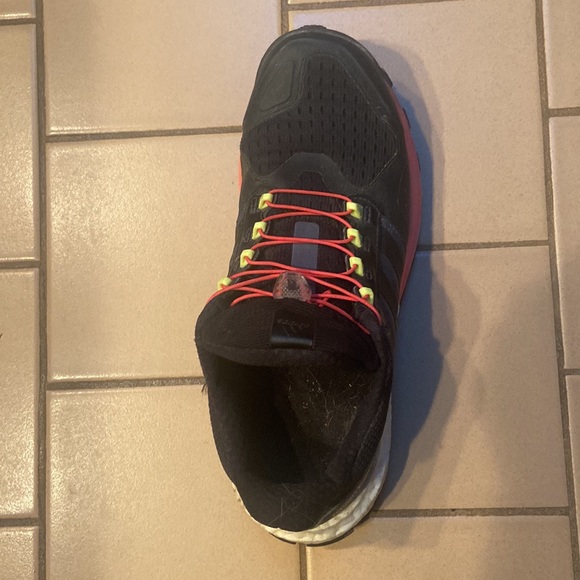 Adidas Trail shoes - Picture 2 of 5